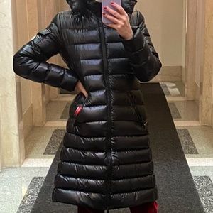 Moncler Moka Black - size 2